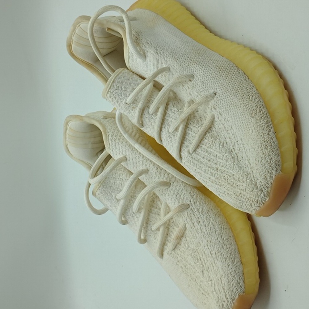 Men's Adidas Yeezy Sneakers Size 7 White